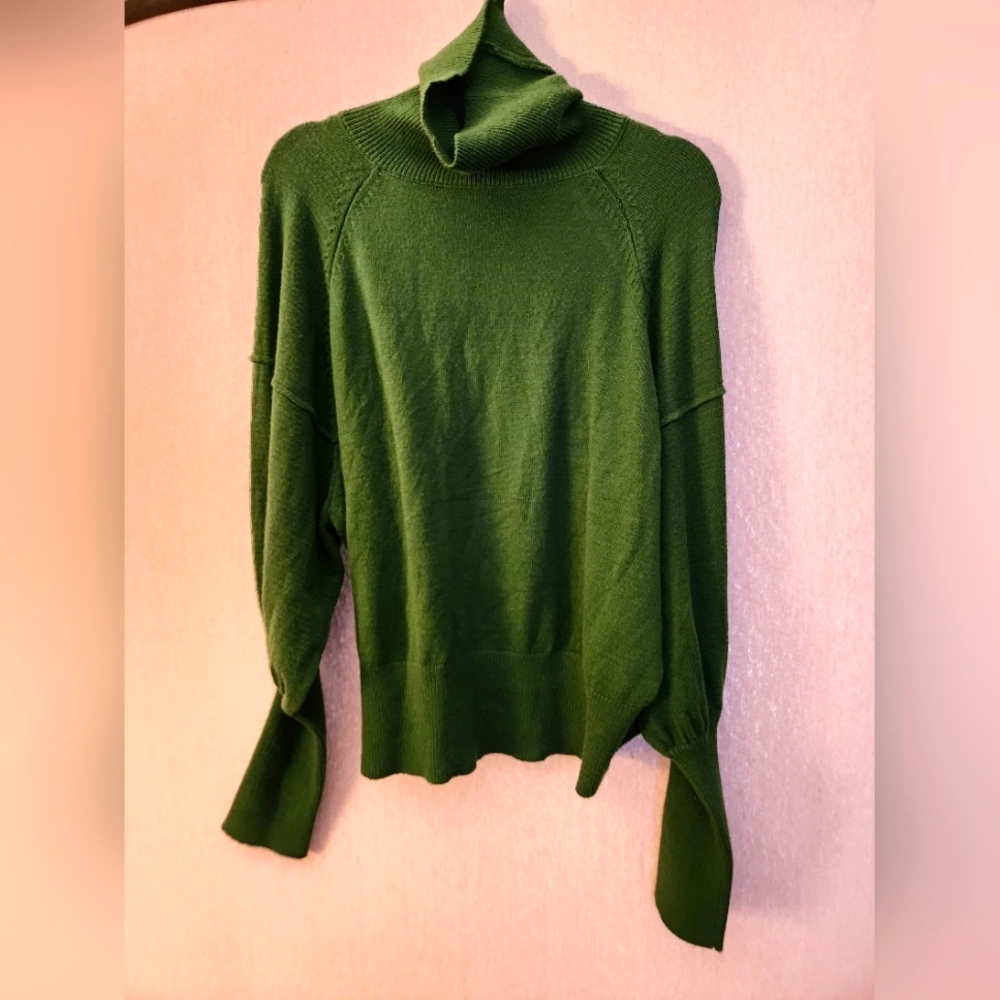 Puff sleeve sweater